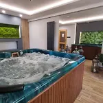 منتجع Siedem Drzew Biskupice (Poznan)
