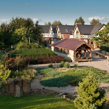 Ośrodek wypoczynkowy Siedem Drzew 3*